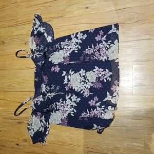 Torrid cold shoulder blue floral top like new condition sz 2 aka2X